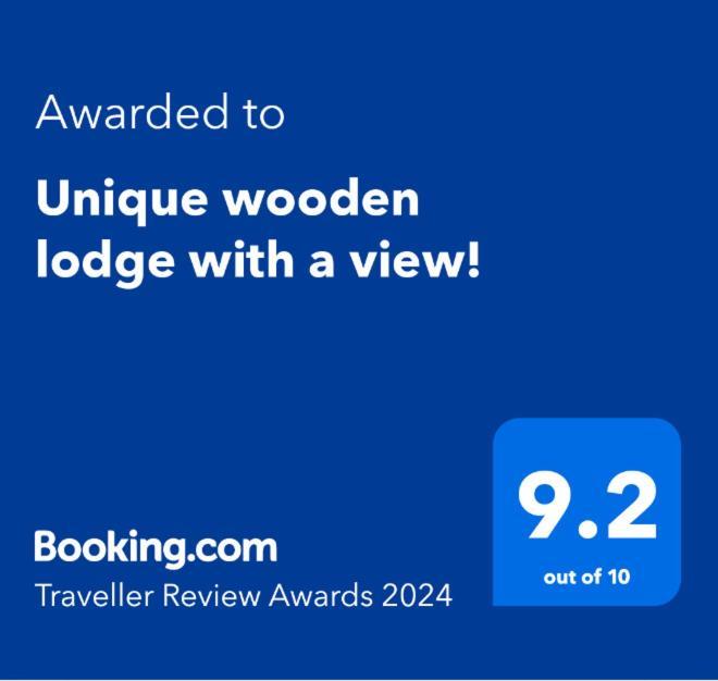 Unique Wooden Lodge With A View! 런던 외부 사진